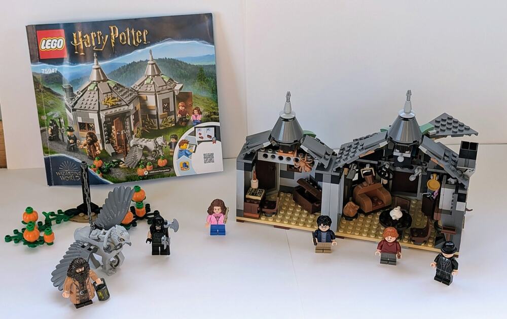 LEGO Harry Potter: Hagrid's Hut: Buckbeak's Rescue (75947) - NO BOX